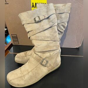Brown suede boots girls 3/women’s 5